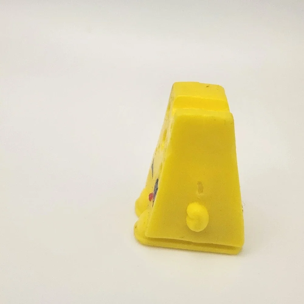 Shopkins Chee Zee Yellow Cheese Wedge Snap Charm Moose Figure Mini Toy Season 1